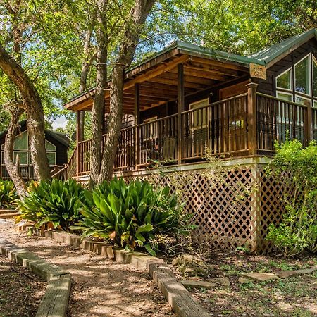 Pecan Cabin Fredericksburg Exterior photo