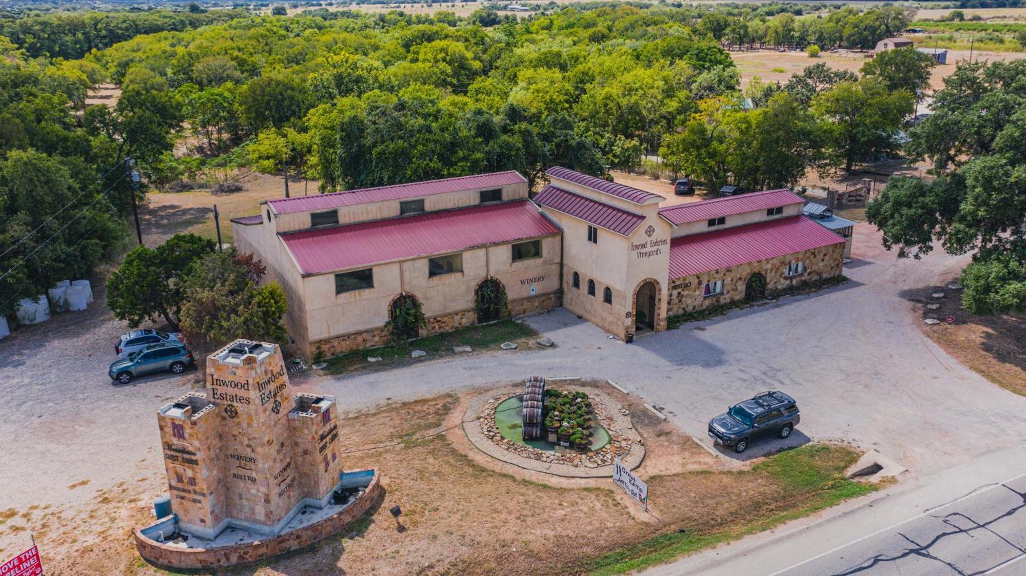 Pecan Cabin Fredericksburg Exterior photo
