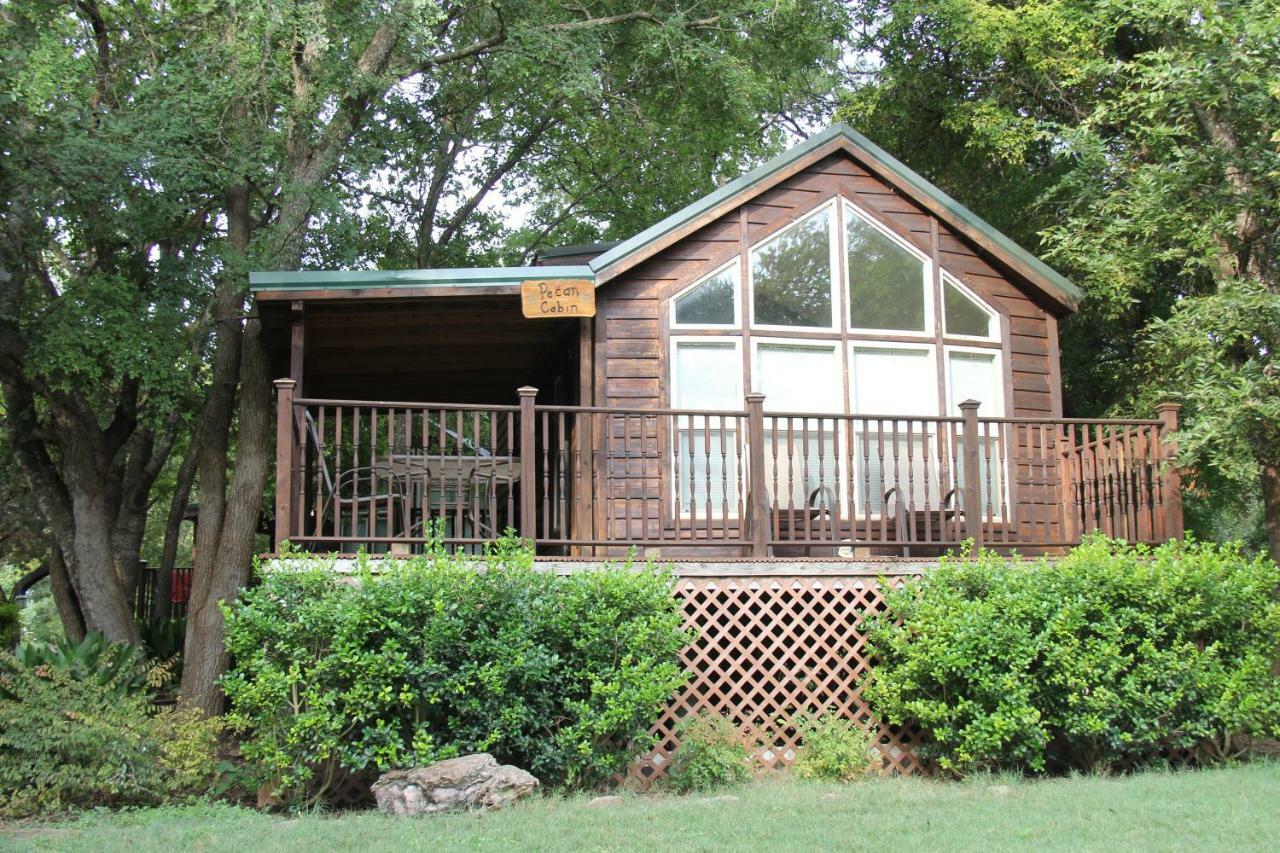 Pecan Cabin Fredericksburg Exterior photo